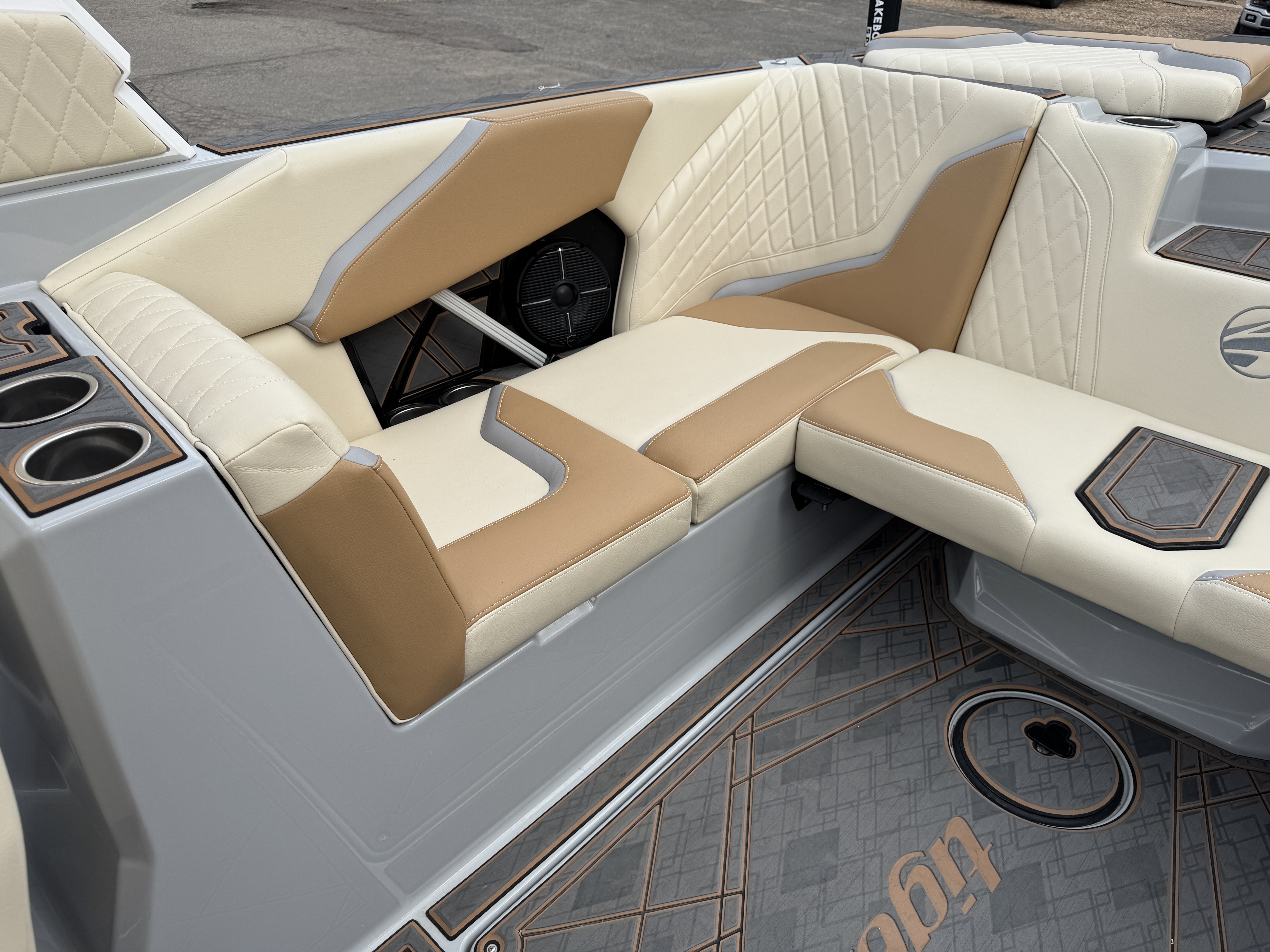 2022 Tige 24 RZX Icon